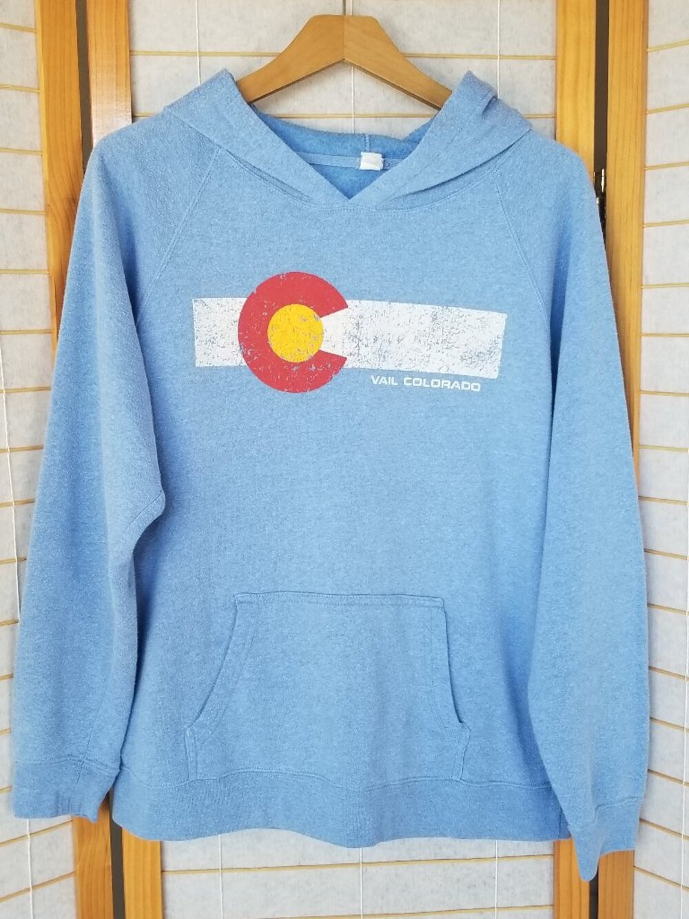 Vintage Style Vail, Colorado Hoodie Flag Sweatshirt Travel Ski Snowboard Size L